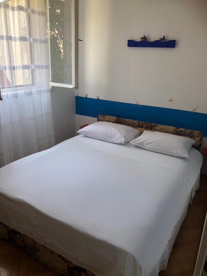 Apartmani Maretimo Primosten Exterior photo